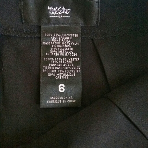 Mossimo Mini Skirt Size 6, Black w/Silver Sequins - Picture 5 of 5